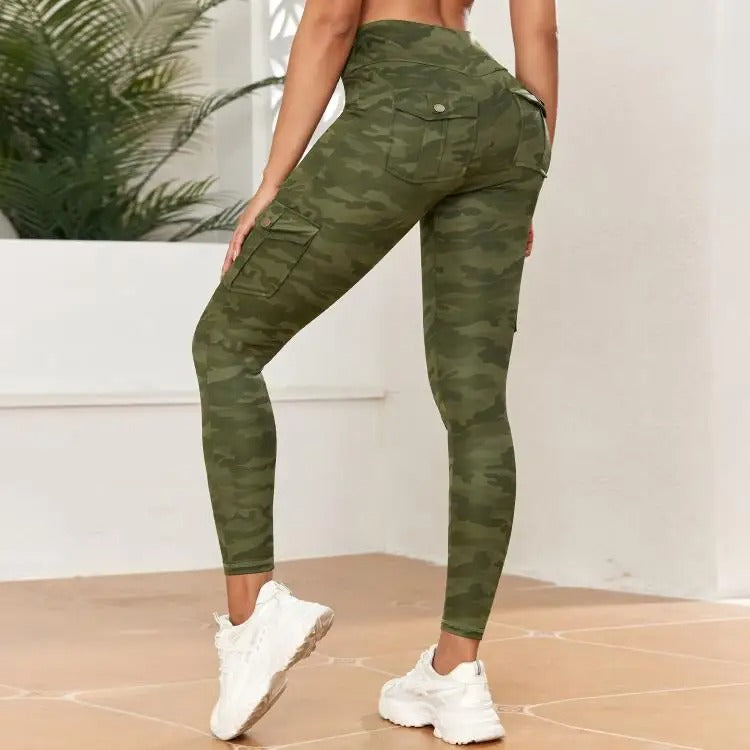 legging-pratique-vert-camouflage-gainant-sculptant-vos-courbes-et-booster-votre confiance